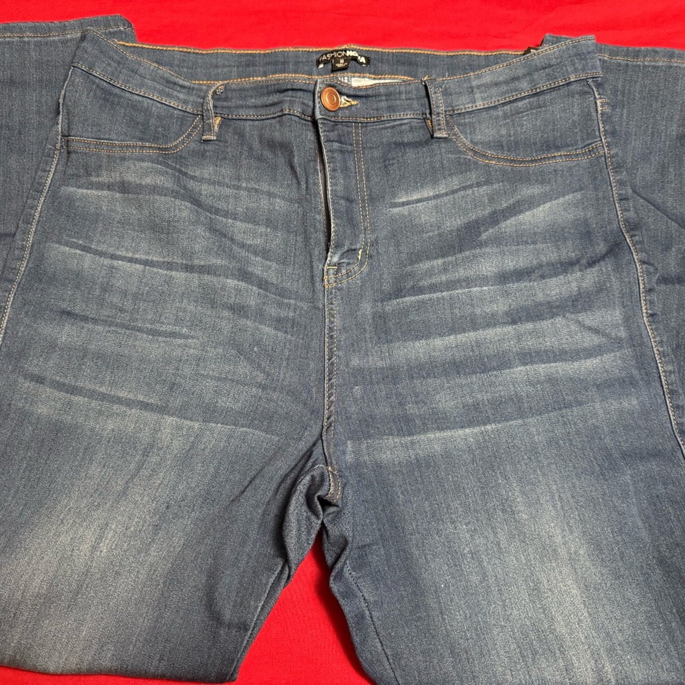 Women’s Blue Jeans